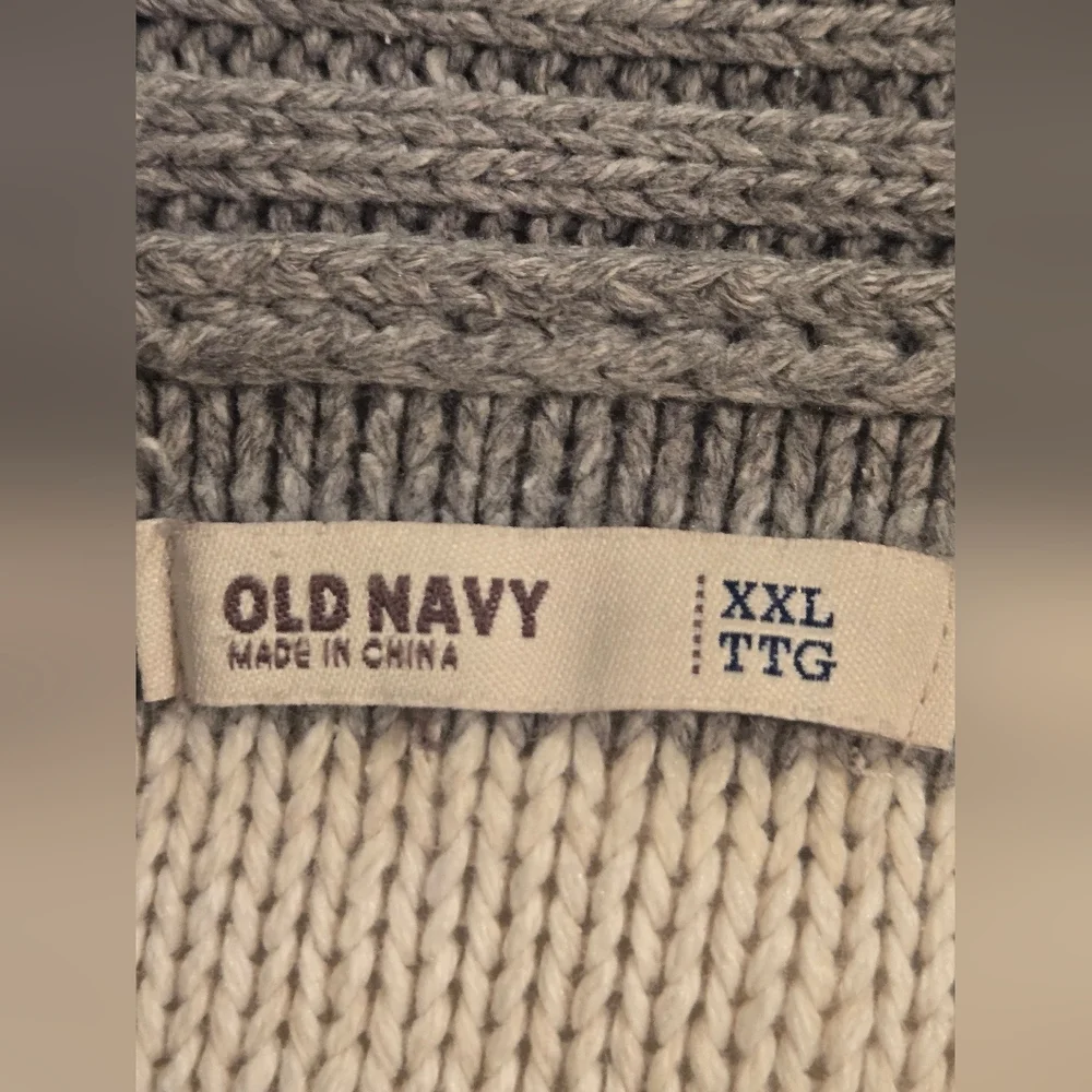 Old Navy Gray Knit Sweater